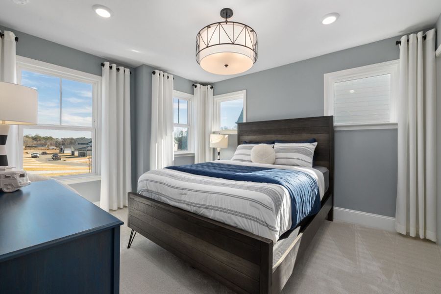 Representative furnished interior of a home built from the Continental by Pulte Homes in Everbrook, Angier (Image 26).
