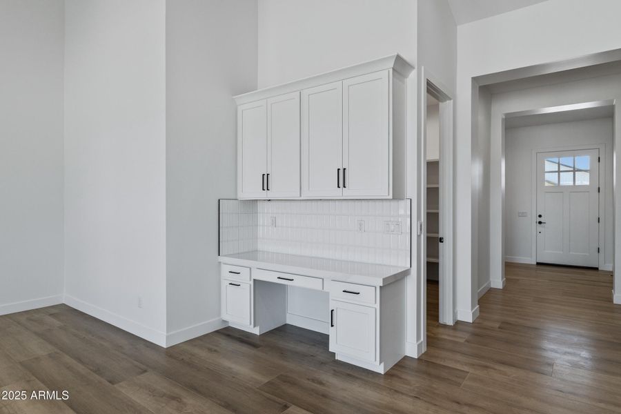 3989 E Freeman Ln-11