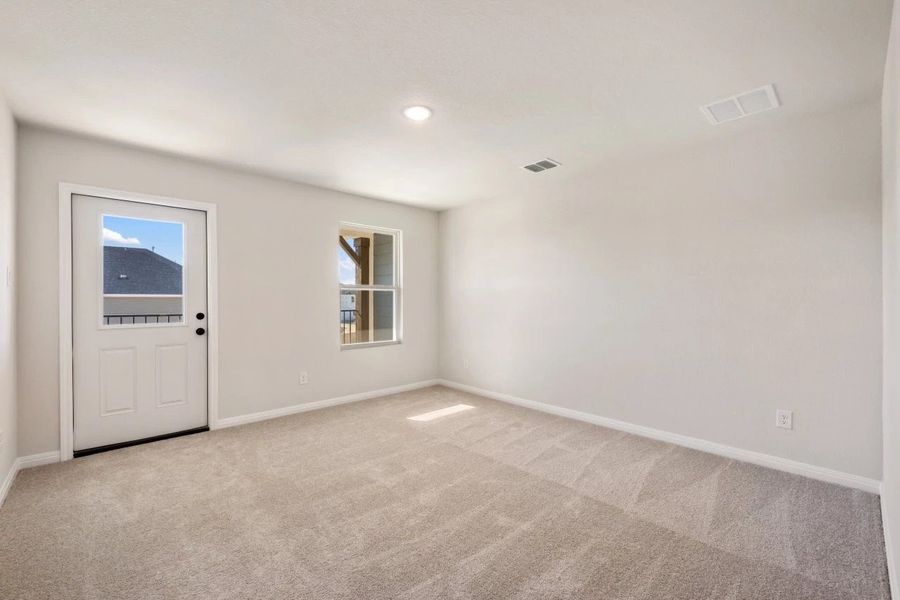 Spacious, unfurnished interior of a new home in Patterson Ranch, Georgetown (Image 43).