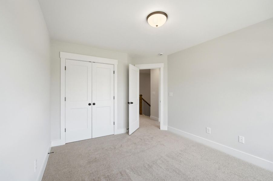 Spacious, unfurnished interior of a new home in Blythe Mill Townhomes, Waxhaw (Image 23).