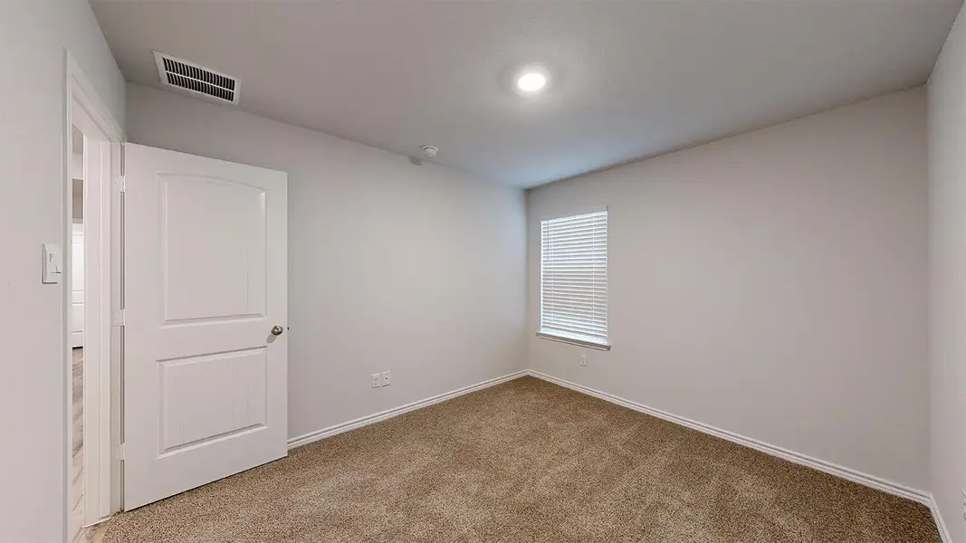 Spacious, unfurnished interior of a new home in Village at Nolan Heights, Harker Heights (Image 14).