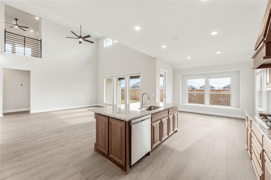 Furnished interior view inside a new home in Somerset Classic 70s & 80s, Mansfield (Image 10).