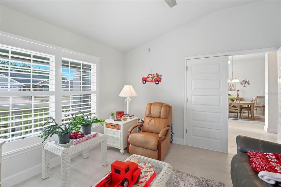 Furnished interior view inside a new home in , Dunnellon (Image 16).