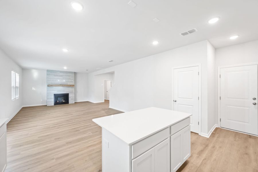 Spacious, unfurnished interior of a new home in Grand Arbor, Blythewood (Image 34).