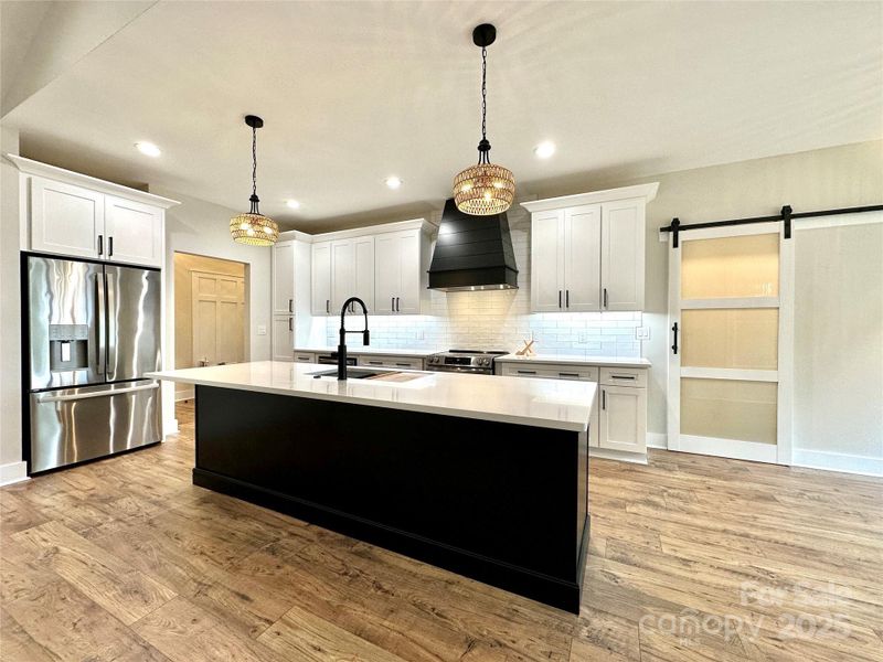 Dream Kitchen with Plenty of Storage and Walk-in Pantry