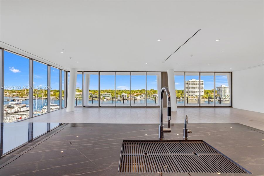 Image 70 of a home in .