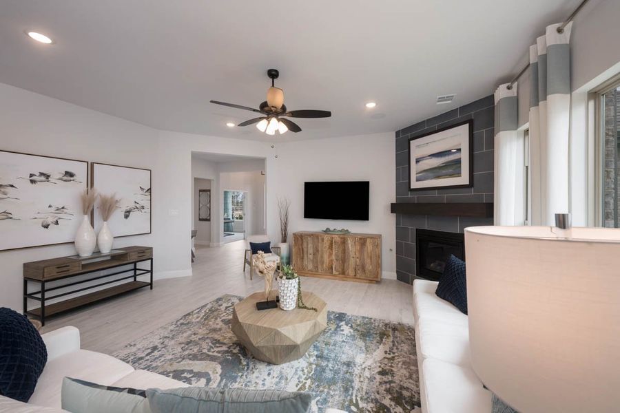 Furnished interior view inside a new home in Las Lomas, Forney (Image 11). Furnished interior view inside a new home in Las Lomas, Forney (Image 11).