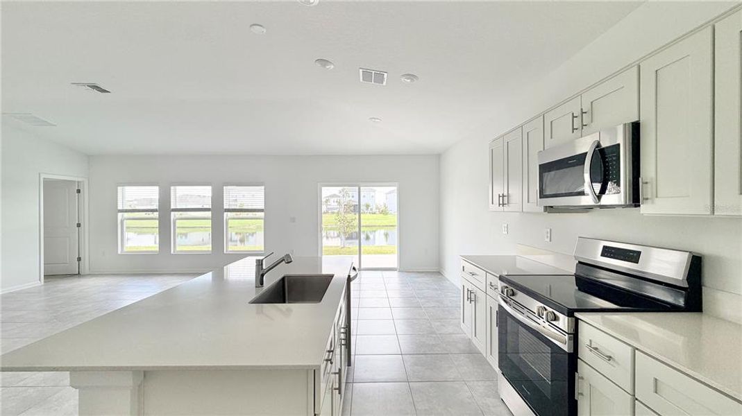 Furnished interior view inside a new home in Westview, Kissimmee (Image 7).