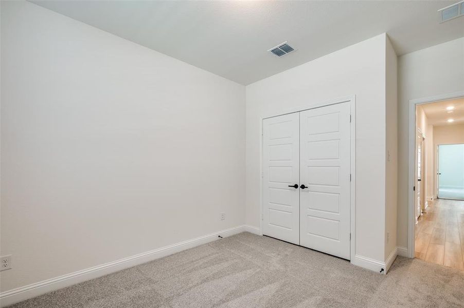 Spacious, unfurnished interior of a new home in Sierra Vista at Kelly Ranch, Aledo (Image 17). Spacious, unfurnished interior of a new home in Sierra Vista at Kelly Ranch, Aledo (Image 17).