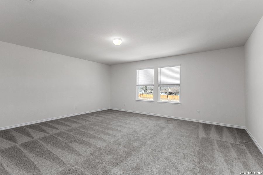 Spacious, unfurnished interior of a new home in The Granary - Heritage Collection, San Antonio (Image 8).