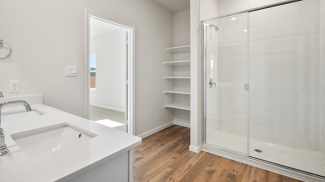Furnished interior view inside a new home in Thunder Rock, Marble Falls (Image 11).