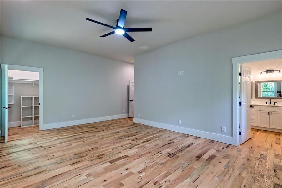 Spacious, unfurnished interior of a new home in , Clayton (Image 96).