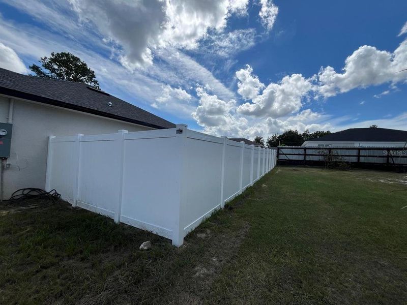 Exterior details and patio area of a home in , Ocala (Image 23).