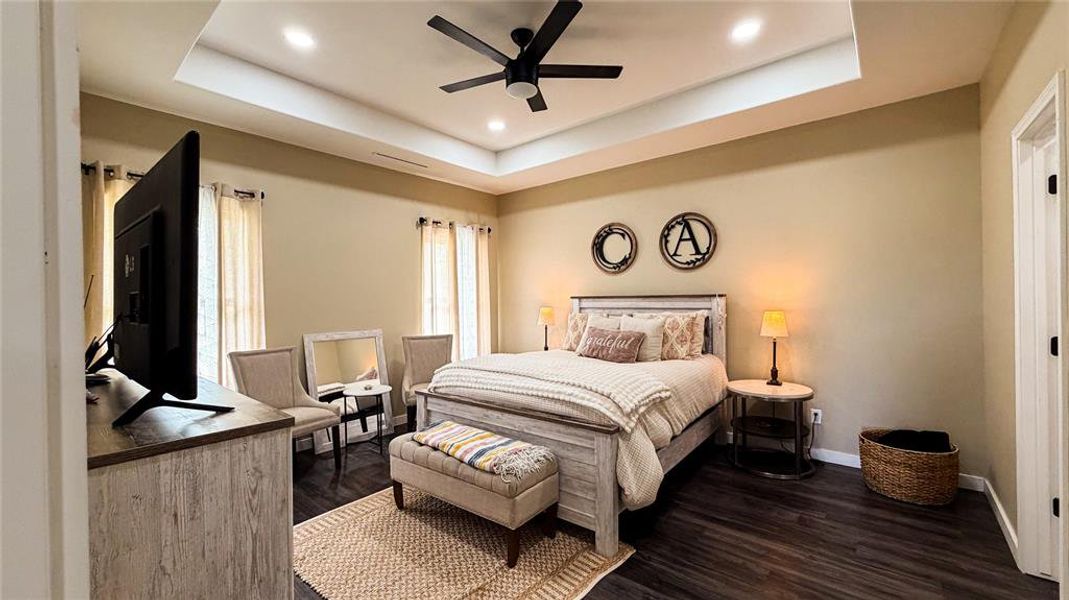 Furnished interior view inside a new home in , Wortham (Image 7).