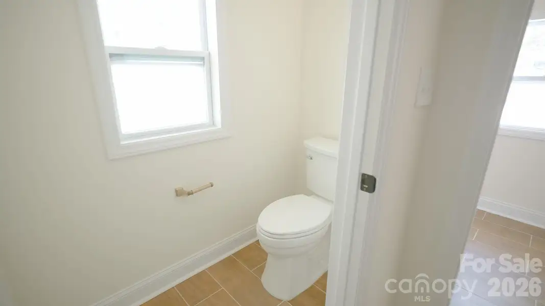 Image 27 of a home in .