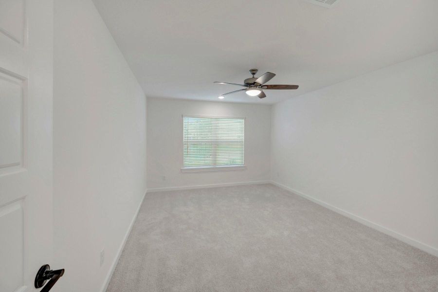 Spacious, unfurnished interior of a new home in Summerview, Fulshear (Image 24). Spacious, unfurnished interior of a new home in Summerview, Fulshear (Image 24).