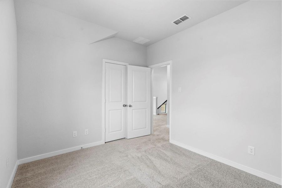 Spacious, unfurnished interior of a new home in Sienna 45', 50', Missouri City (Image 13).