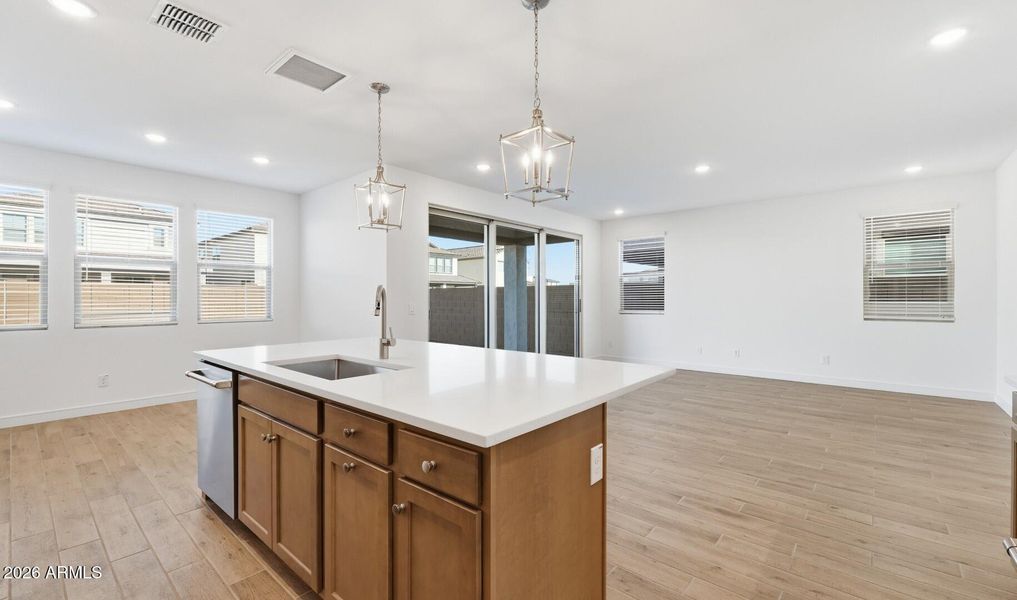 Manor Lot #90 Kitchen (1) (Large)