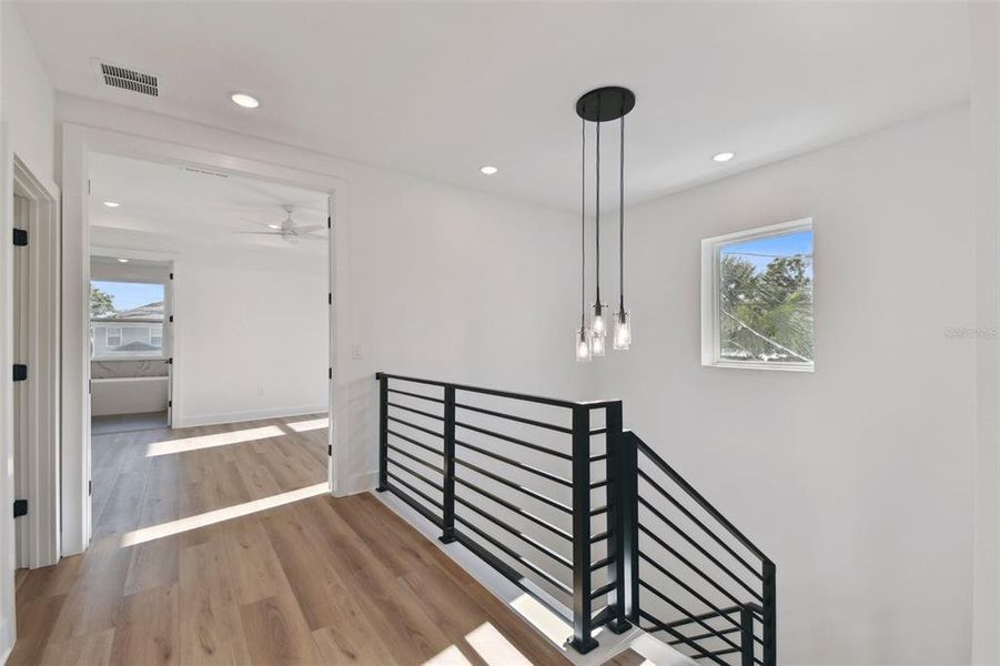 Spacious, unfurnished interior of a new home in , Tampa (Image 34).