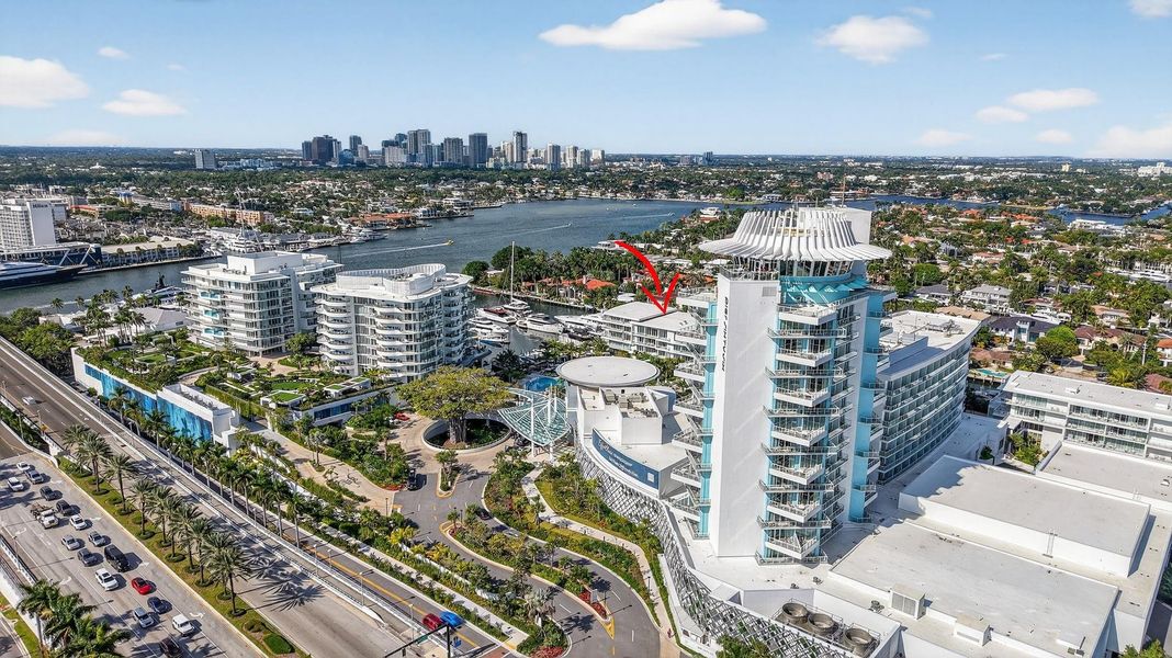 Condo located in Fort Lauderdale, FL showcasing its design and architecture (Image 4). Condo located in Fort Lauderdale, FL showcasing its design and architecture (Image 4).