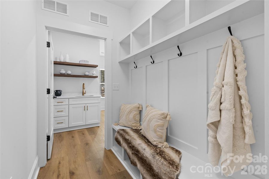 Furnished interior view inside a new home in , Midland (Image 18).