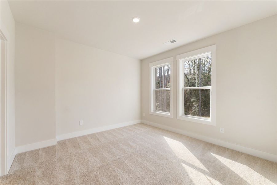 Spacious, unfurnished interior of a new home in South Park, Piedmont (Image 32). Spacious, unfurnished interior of a new home in South Park, Piedmont (Image 32).