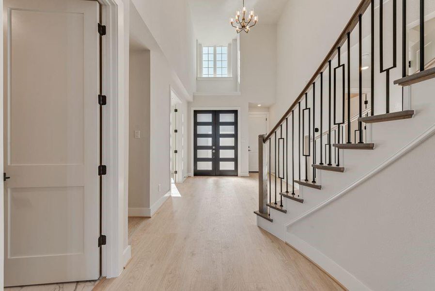 Spacious, unfurnished interior of a new home in Grand Estates of Anna, Anna (Image 27). Spacious, unfurnished interior of a new home in Grand Estates of Anna, Anna (Image 27).