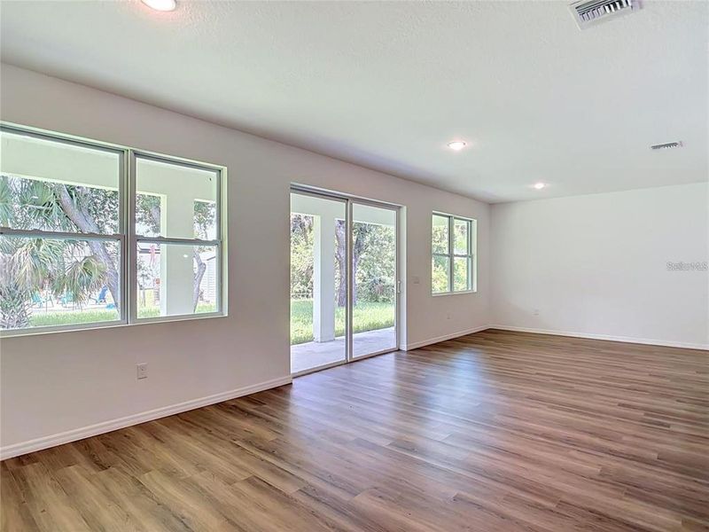 Spacious, unfurnished interior of a new home in , North Port (Image 27).