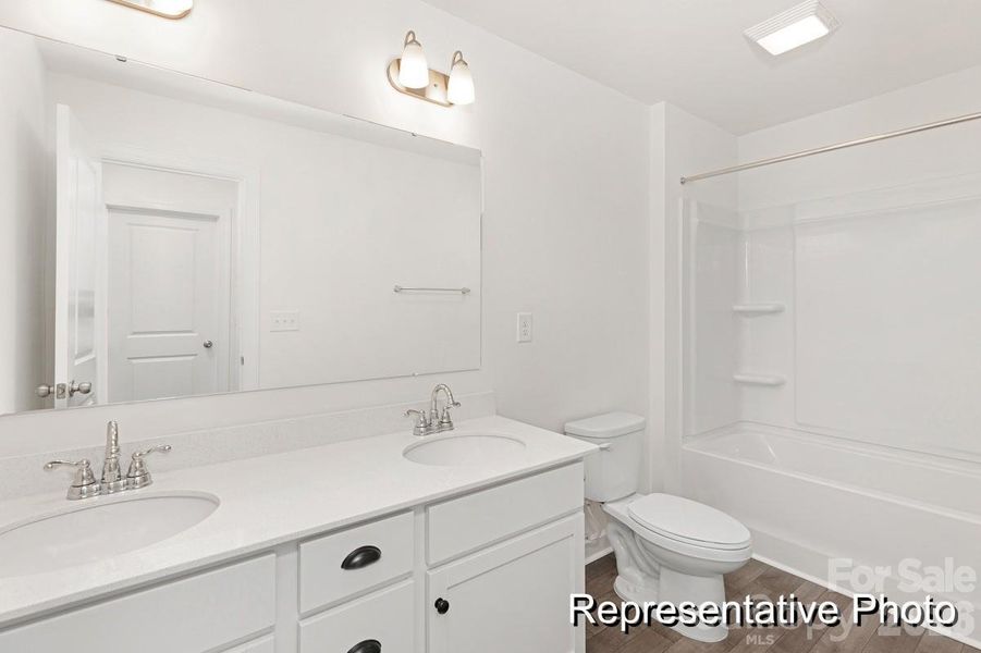 Furnished interior view inside a new home in Eagles Crest, Pageland (Image 16). Furnished interior view inside a new home in Eagles Crest, Pageland (Image 16).