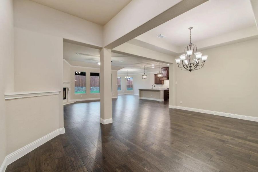 Image 197 representing the Concept 2373 by Landsea Homes in Coyote Crossing, Godley, TX. Image 197 representing the Concept 2373 by Landsea Homes in Coyote Crossing, Godley, TX.