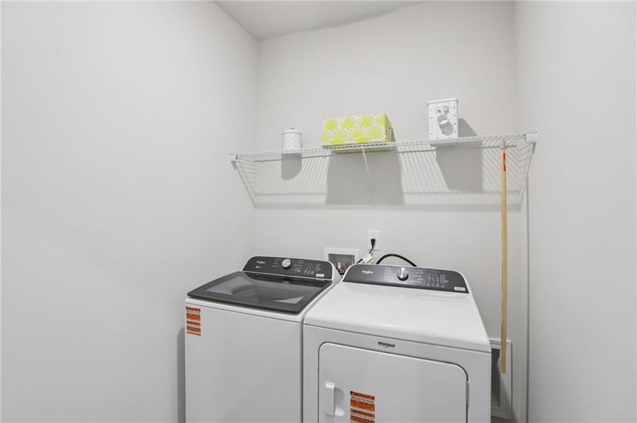 Close-up of interior finishes inside a home in Westmont Preserve, Powder Springs (Image 21).