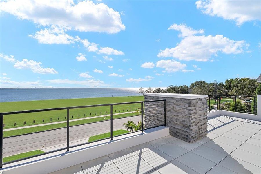 Image 63 of a home in .