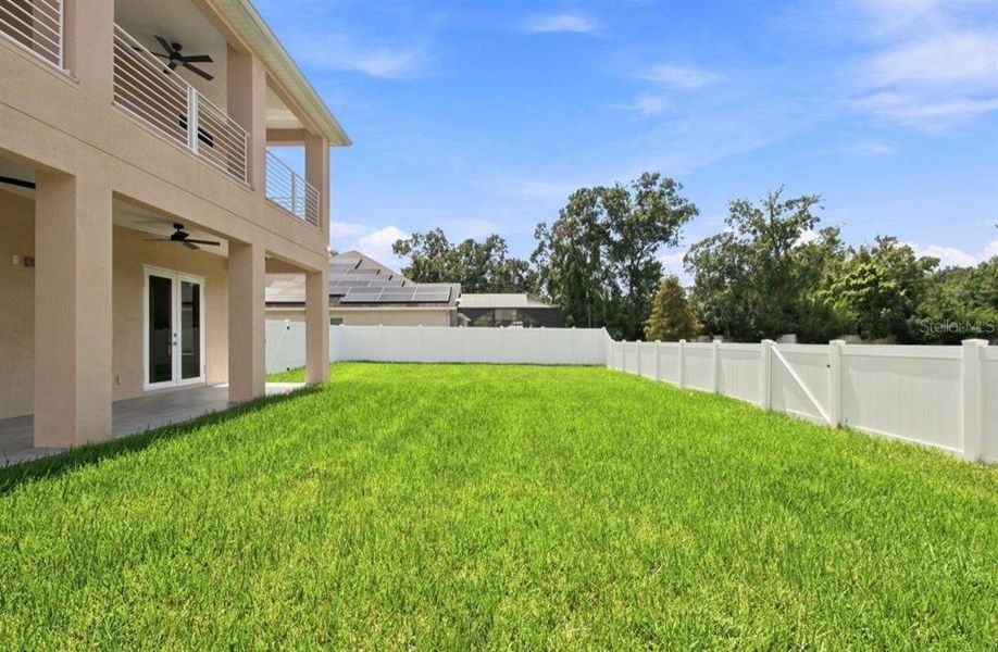 Exterior details and patio area of a home in , Tampa (Image 33).