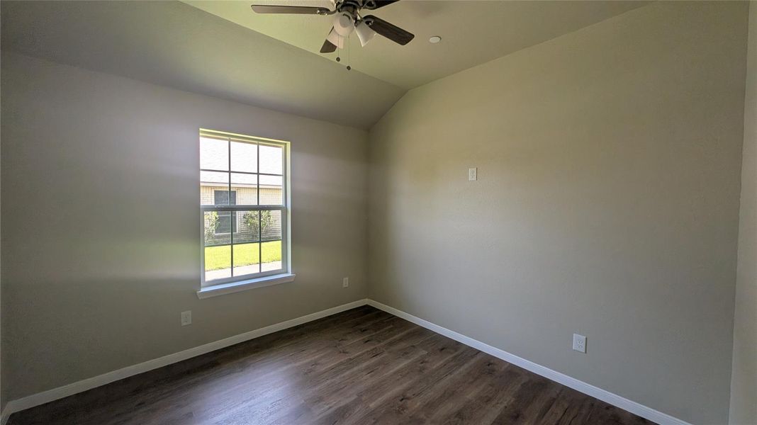 Spacious, unfurnished interior of a new home in , Houston (Image 13).