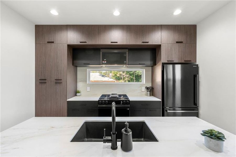 Image 35 of a home in .