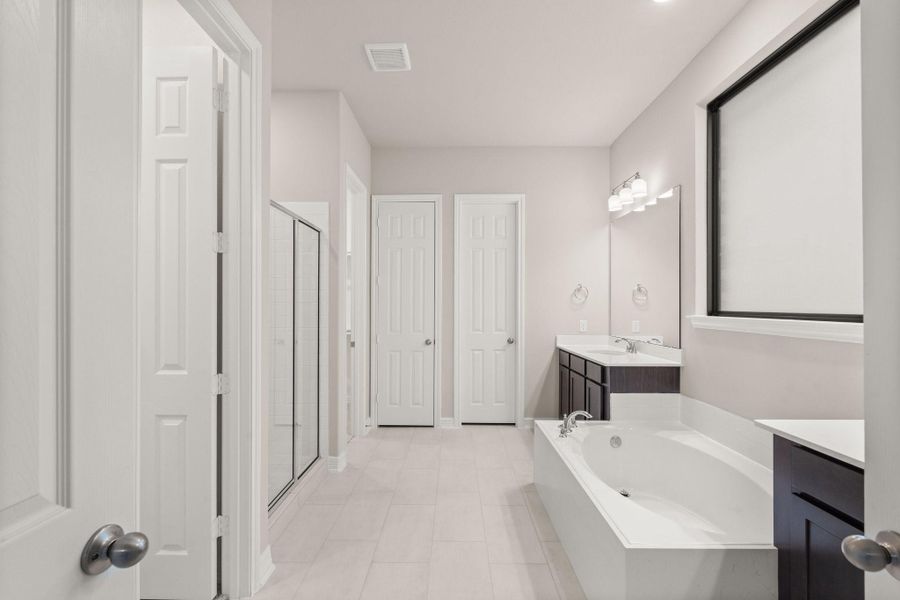 Sample product photo. Actual exterior and interior selections may vary by homesite. Photo may be virtually staged