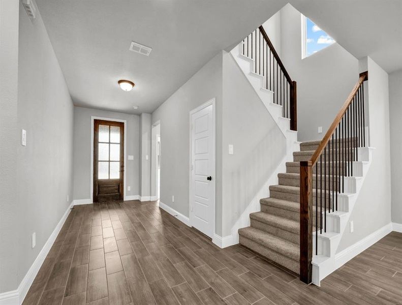 5036 foyer