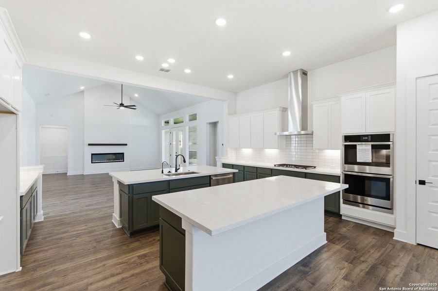 Furnished interior view inside a new home in Mesa Western, Cibolo (Image 14).