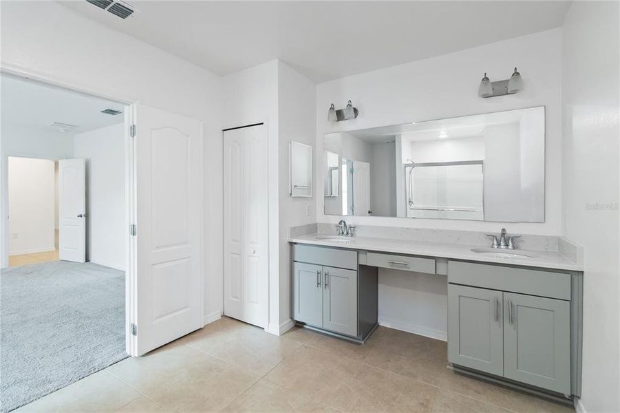 Furnished interior view inside a new home in , Davenport (Image 11). Furnished interior view inside a new home in , Davenport (Image 11).