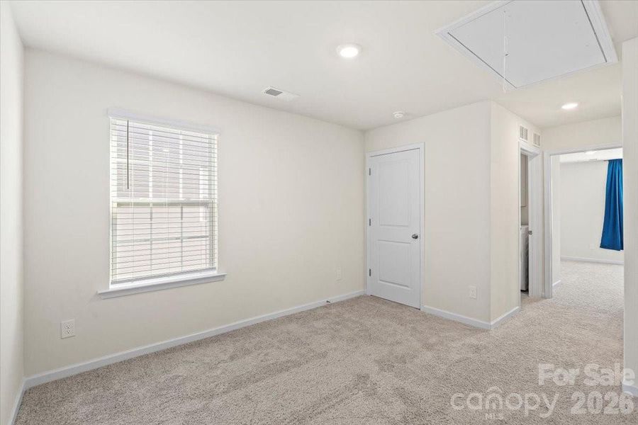 Spacious, unfurnished interior of a new home in , York (Image 26).