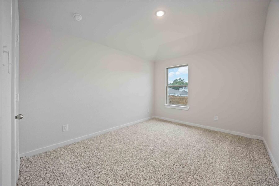 Spacious, unfurnished interior of a new home in Granger Pines, Conroe (Image 28). Spacious, unfurnished interior of a new home in Granger Pines, Conroe (Image 28).