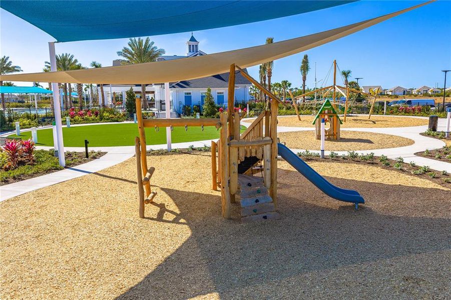 Community amenities in Wellen Park, Venice (Image 29).