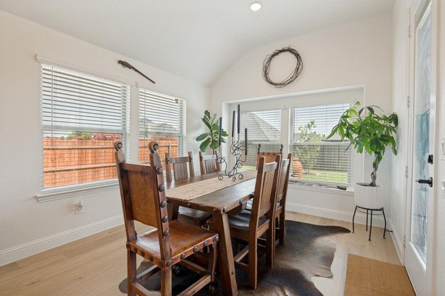 Furnished interior view inside a new home in , Waxahachie (Image 15).