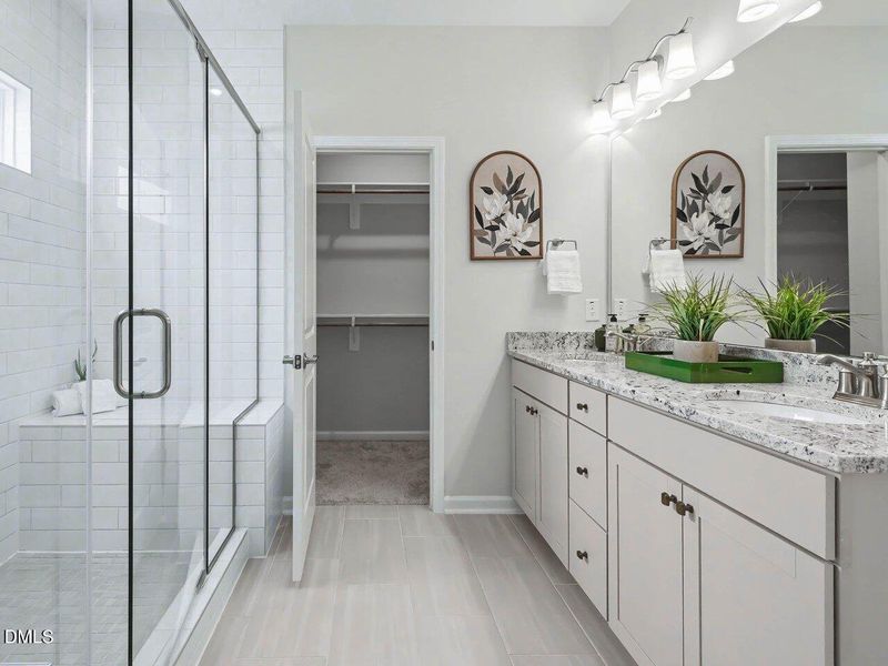 Primary Bathroom (9)