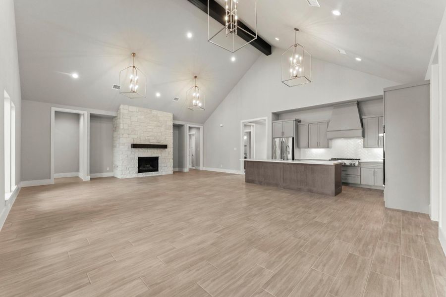 Spacious, unfurnished interior of a new home in Chapel Bend, Montgomery (Image 12).