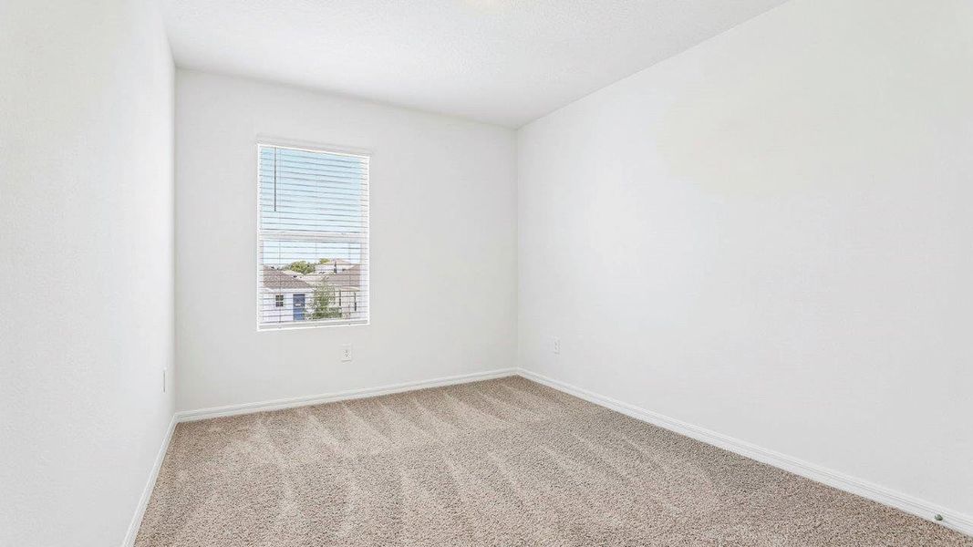 Spacious, unfurnished interior of a new home in Avalon Park Tavares, Tavares (Image 30).