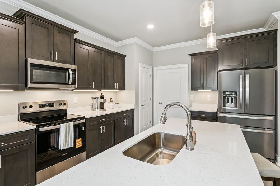 Furnished interior view inside a new home in Buckeyes Landing, Navarre (Image 10).