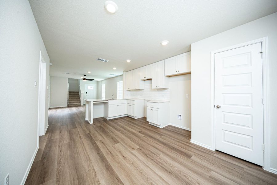 Spacious, unfurnished interior of a new home in Townsend Reserve, Splendora (Image 19).