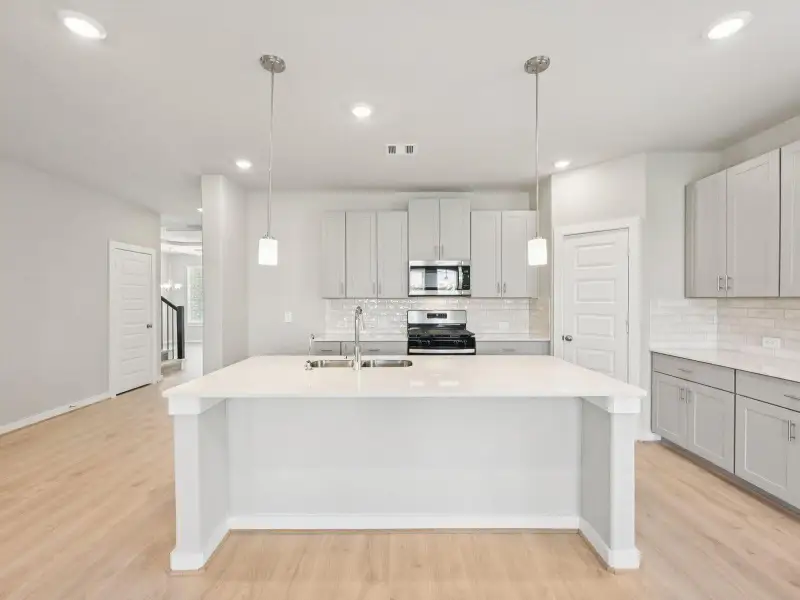 Photo is not of the actual home, but is an inspirational photo of builder’s model home and may depict options, furnishings, and/or decorator features that are not included Photo is not of the actual home, but is an inspirational photo of builder’s model home and may depict options, furnishings, and/or decorator features that are not included