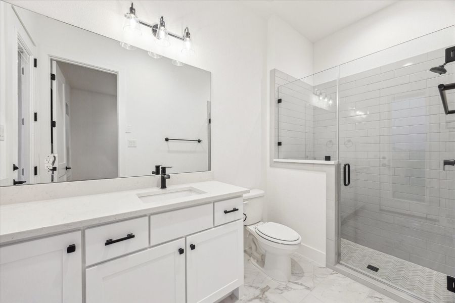 Furnished interior view inside a new home in Lakeview, Waller (Image 12).